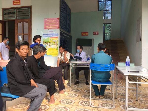 KHÁM CỘNG ĐỒNG TẠI HUYỆN HOÀNG SU PHÌ