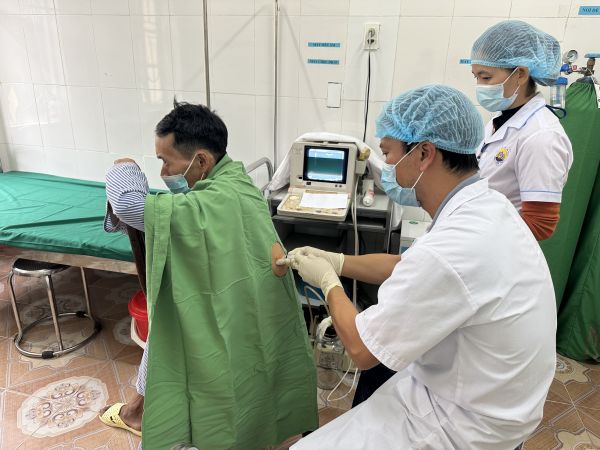 CHỌC DÒ DỊCH MÀNG PHỔI