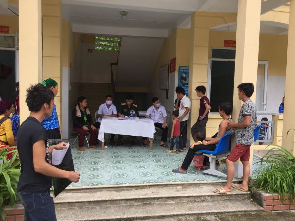 BỆNH VIỆN LAO & BỆNH PHỔI PHỐI HỢP VỚI BAN QUÂN Y BỘ CHỈ HUY QUÂN SỰ TỈNH TRUNG TÂM Y TẾ,  HUYỆN YÊN MINH TỔ CHỨC KHÁM PHÁT HIỆN BỆNH LAO & BỆNH PHỔI TẠI CÁC XÃ  THUỘC HUYỆN YÊN MINH